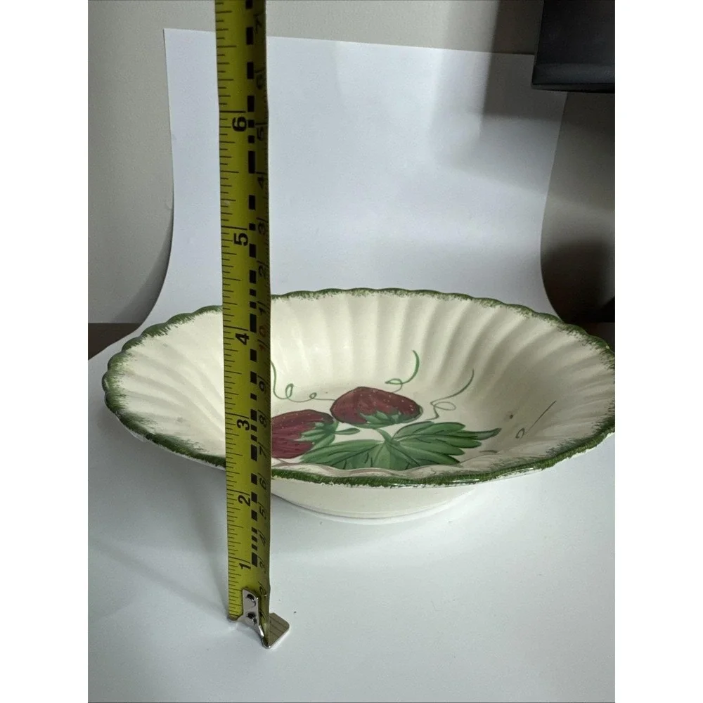 Blue Ridge Southern Pottery Serving Bowl Wild Strawberry‎ Pattern 9.5 inch